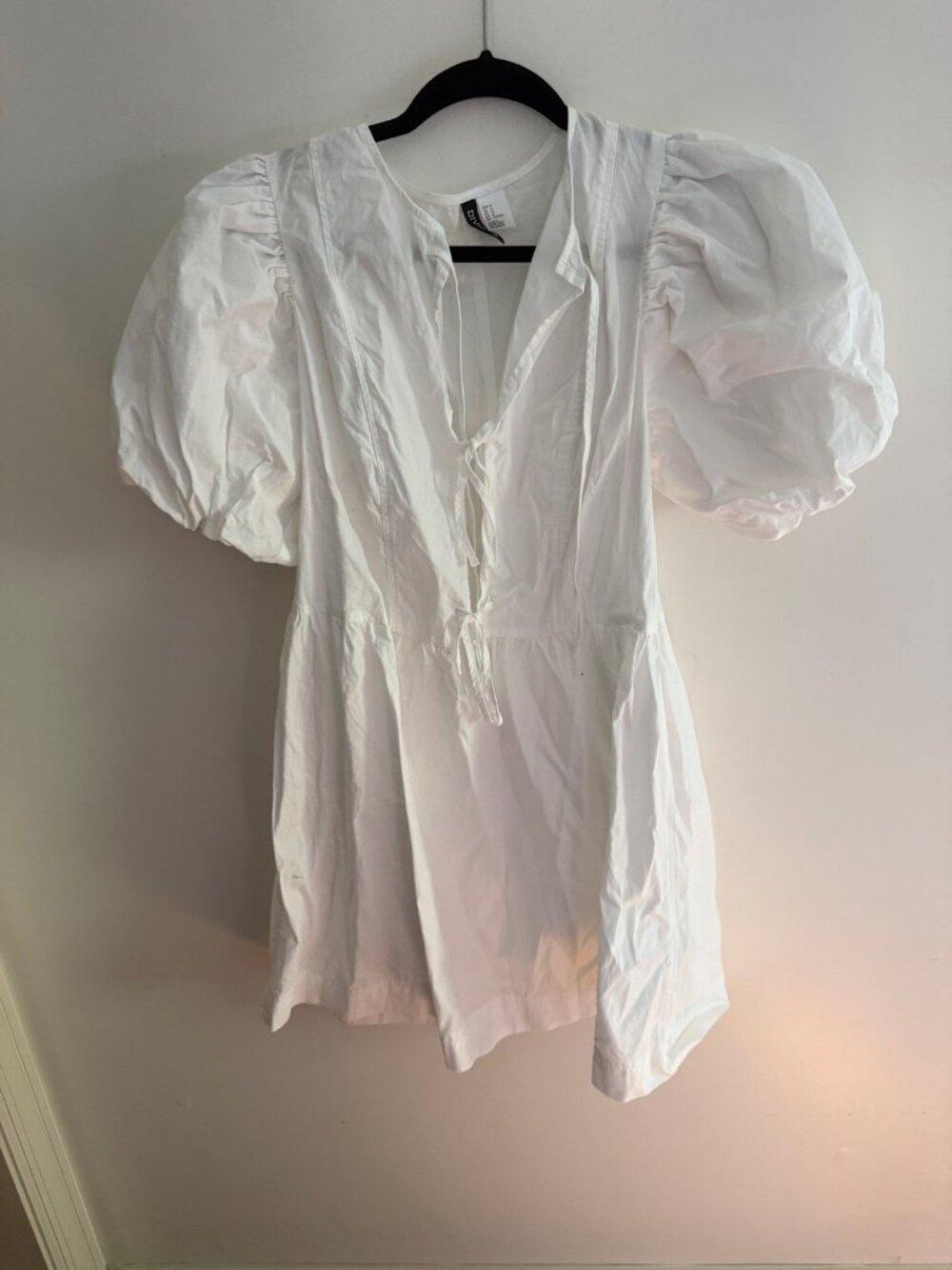 H&M Divided White Puff Sleeve Dress Size M – Tie-Front Babydoll Mini